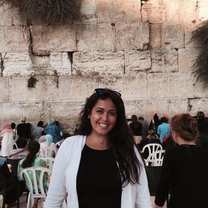 Meet your Posher, Tania