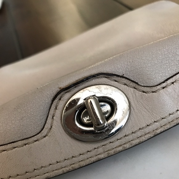 COACH Wristlet - Picture 4 of 4