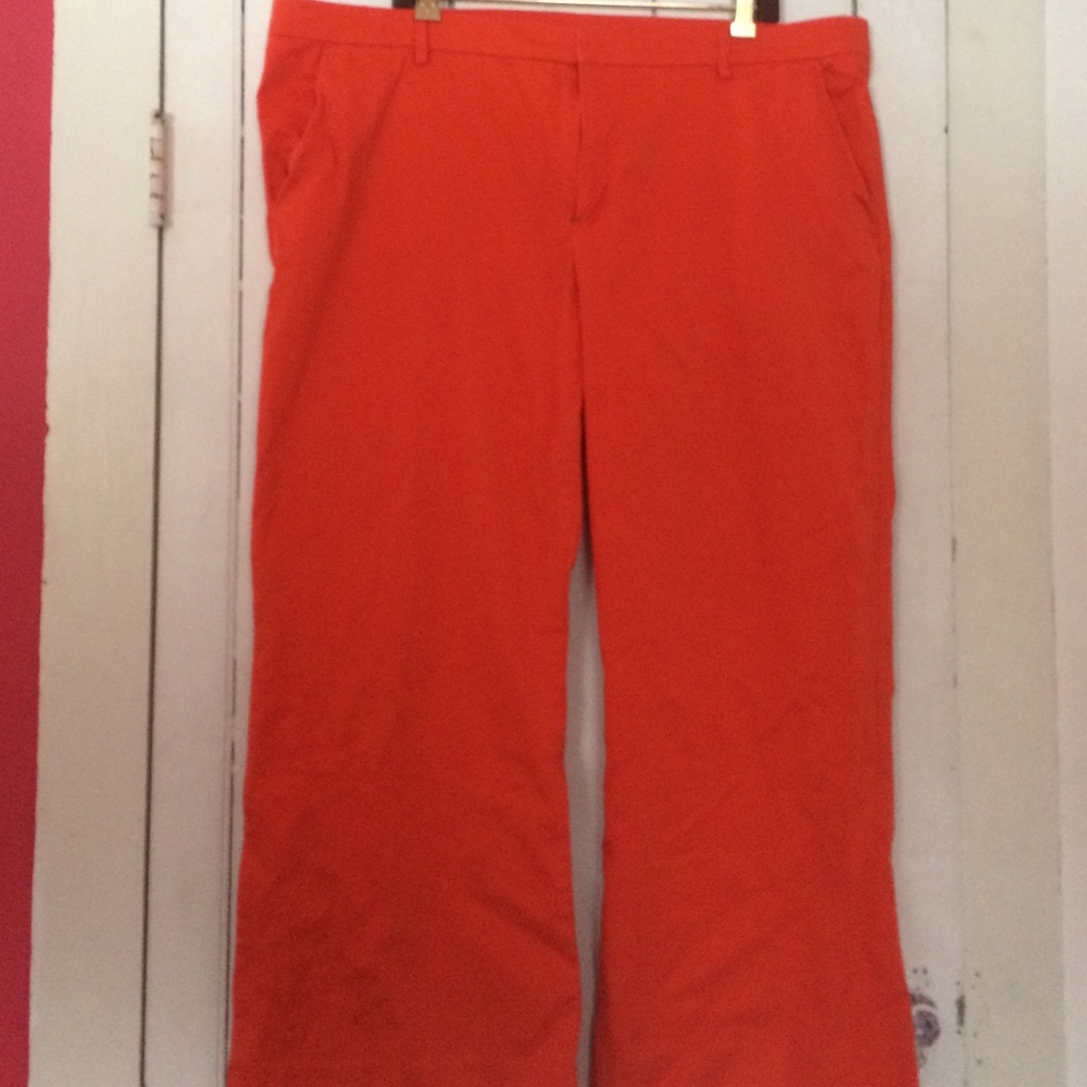 GAP KHAKIS