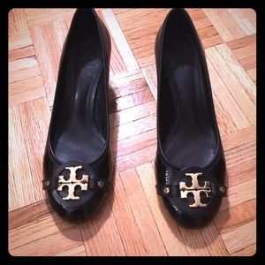 Tory Burch black patent leather heels sz 9.5