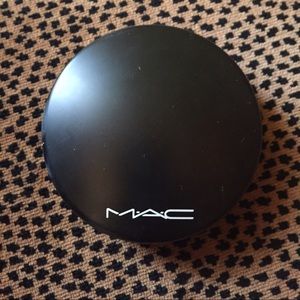 Mac give me sun bronzer