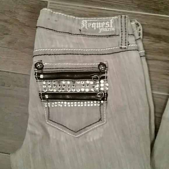SOLD Request skinny Jean - Picture 2 of 3