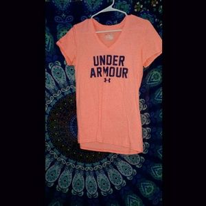 Under Armour shirt SIZE MEDIUM