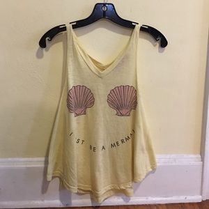 Akira - I Must Be a Mermaid tank