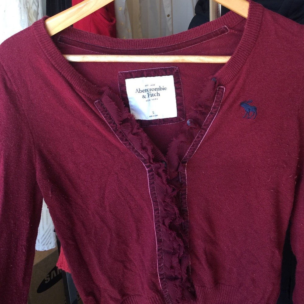 Long sleeve with chiffon button up