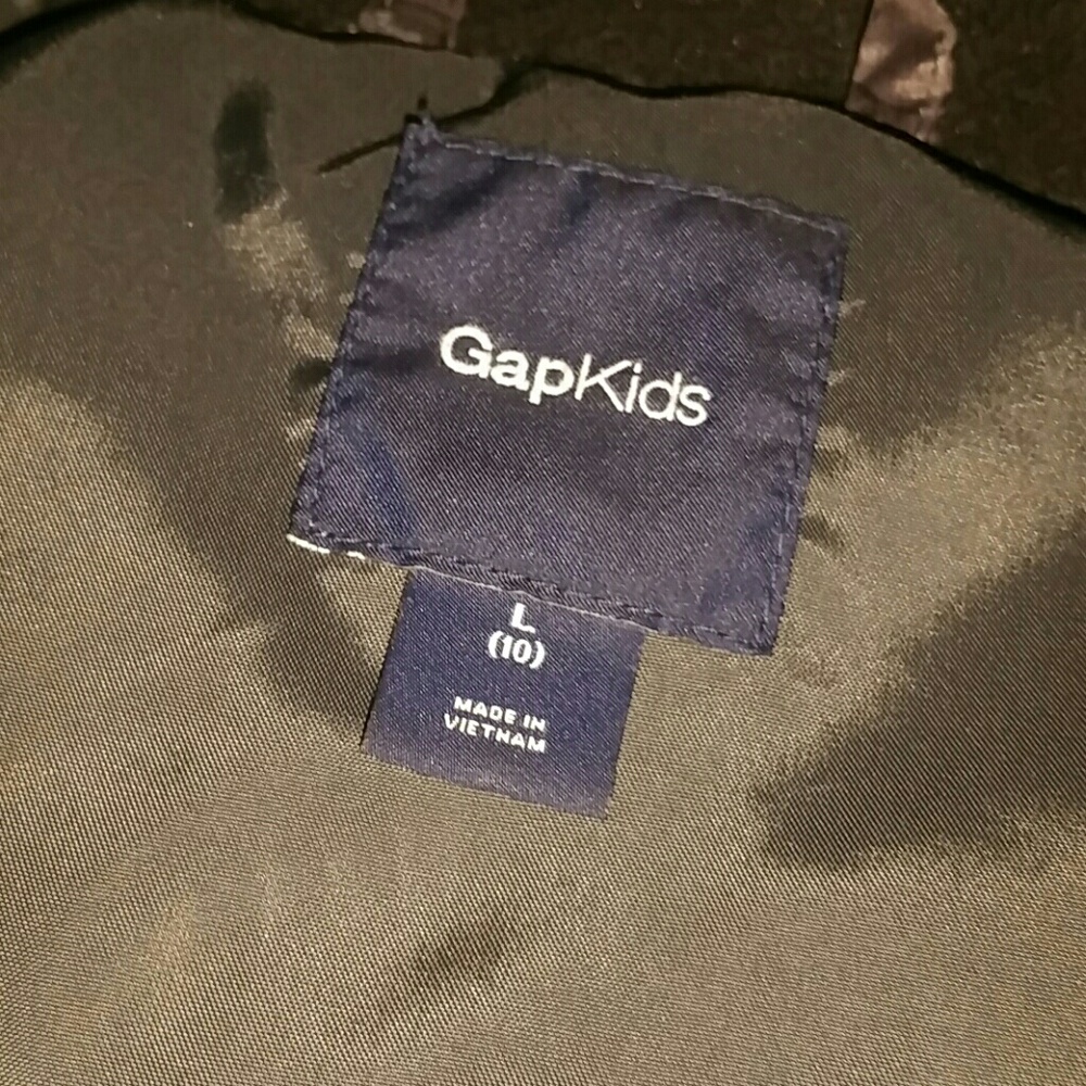 Vest - Picture 2 of 3