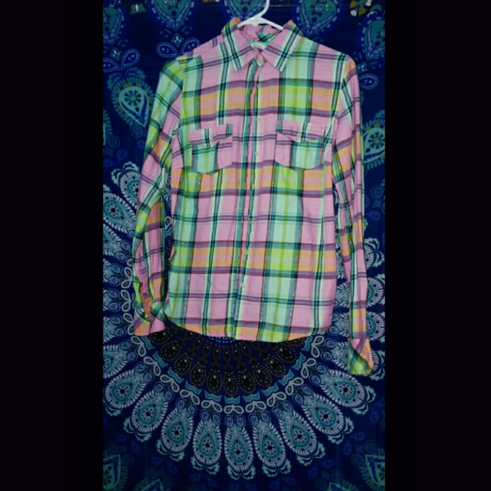Aeropostale long sleeve plaid shirt SIZE MEDIUM