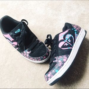 ✨Roxy Black and Pink Sneakers