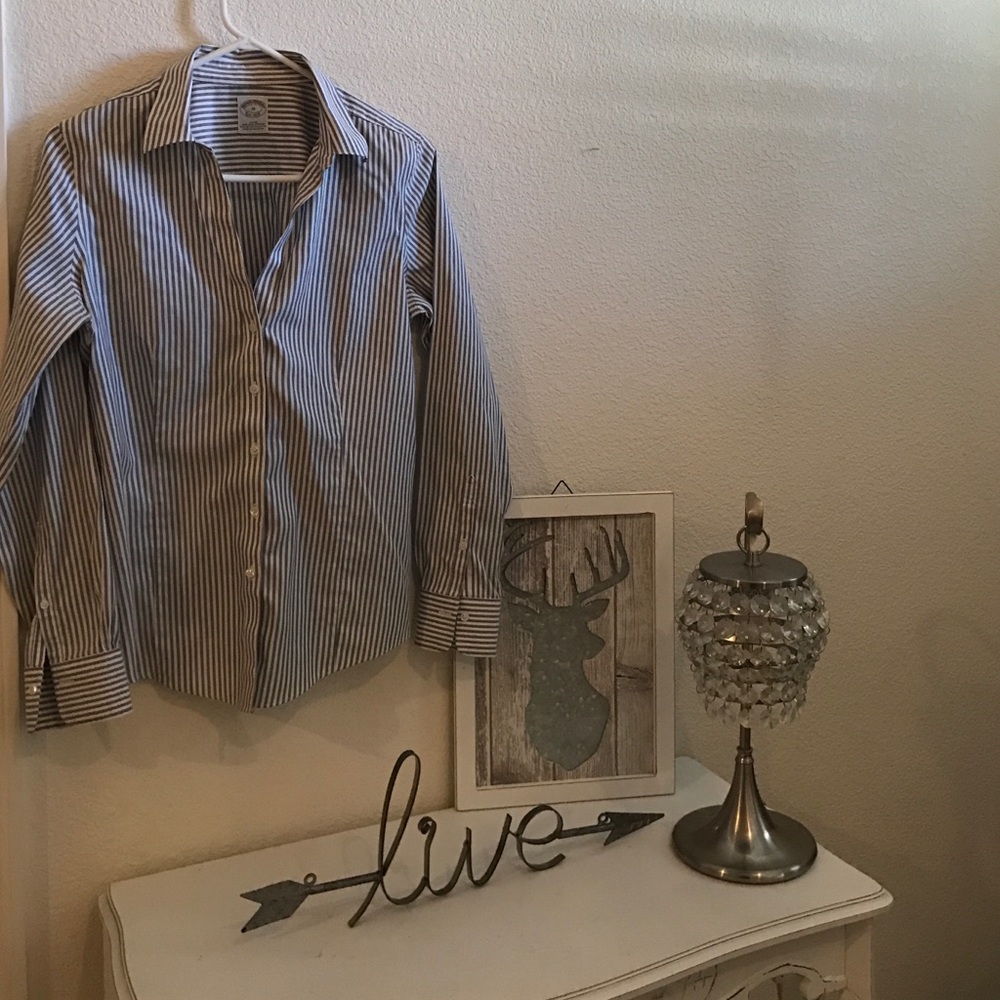 Fitter woman's dress shirt🌼