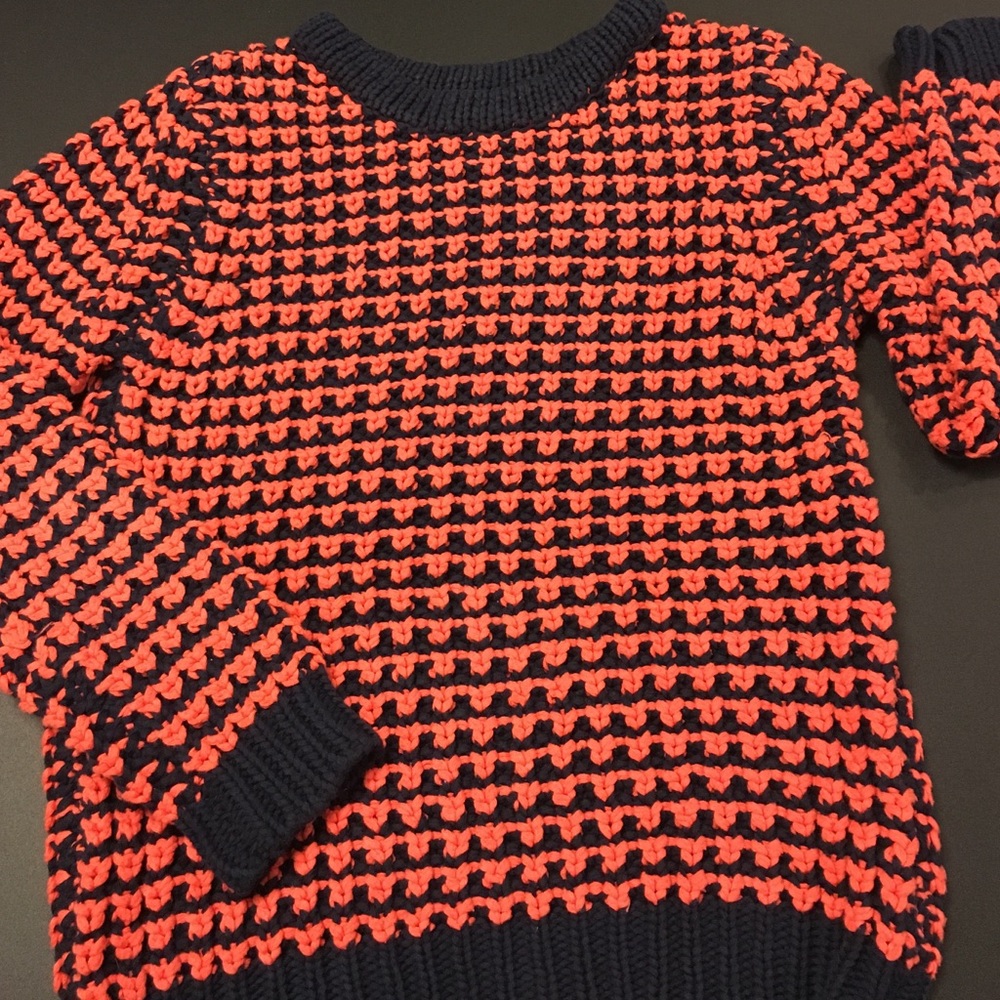 Adorable knit sweater