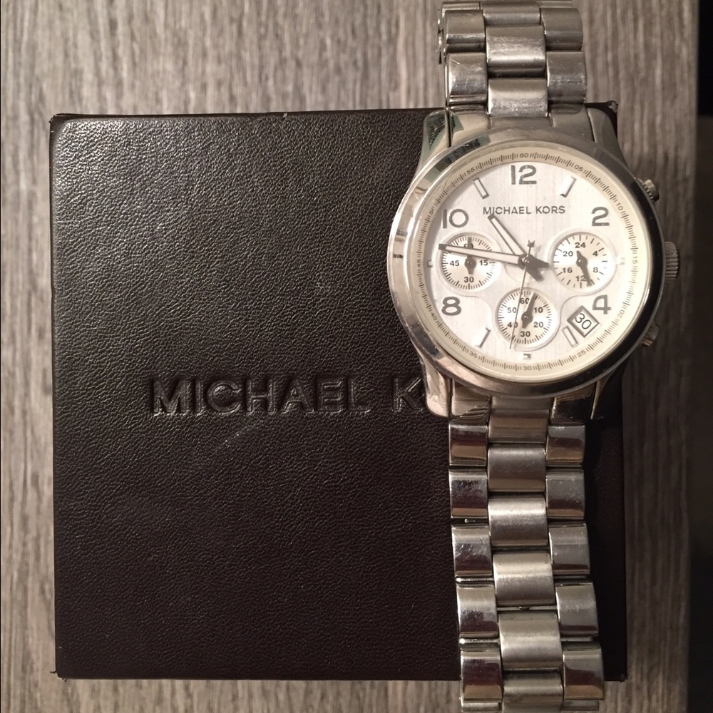 Michael Kors Silver Watch and Case