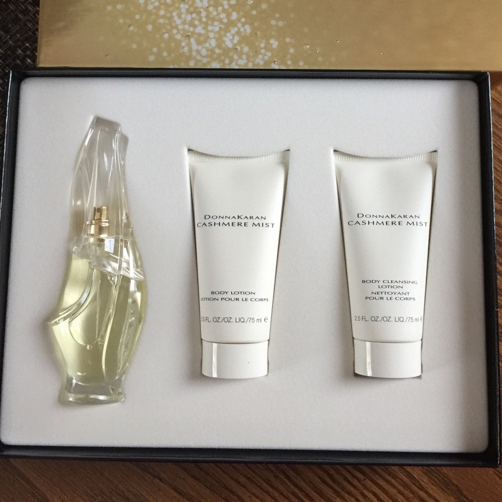 Donna Karen Cashmere mist perfume set
