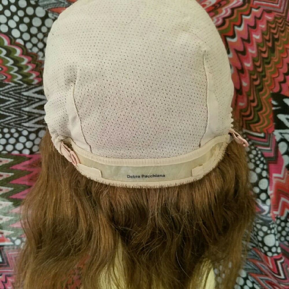 Full cap custom-designed wig - Picture 3 of 4