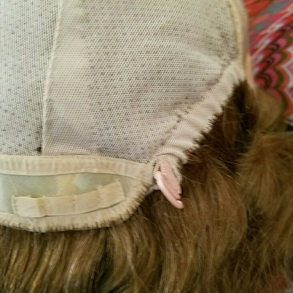 Full cap custom-designed wig - Picture 4 of 4