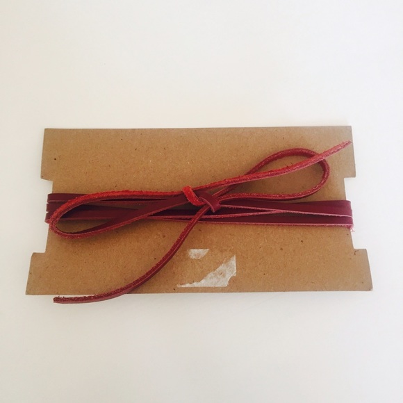 Gifted 🎁 FREE  #Francesca's Burgundy Choker - Picture 3 of 4