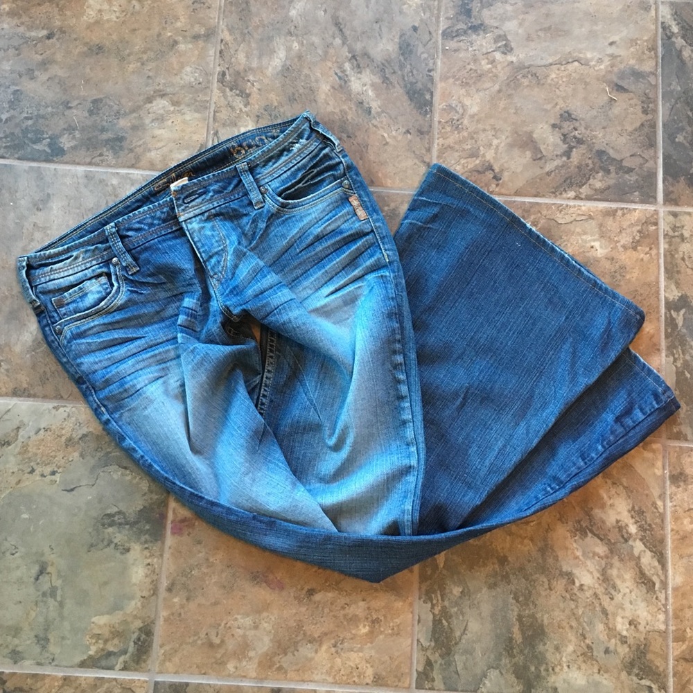 Bell bottom Silvers size 31/33 - Bondi