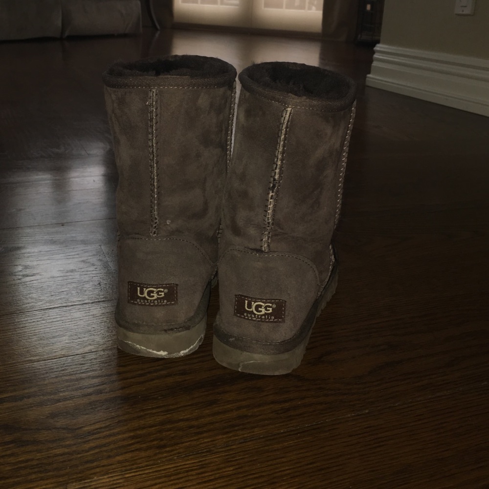 Dark brown uggs
