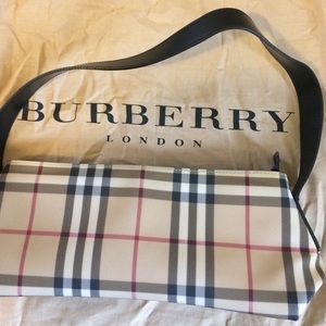 Burberry baguette shoulder bag