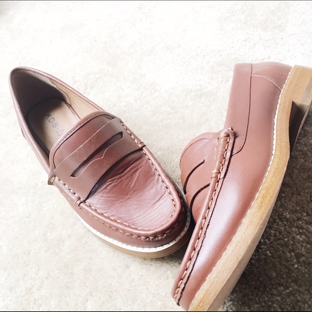 ✨Kelsi Dagger Leather Loafers