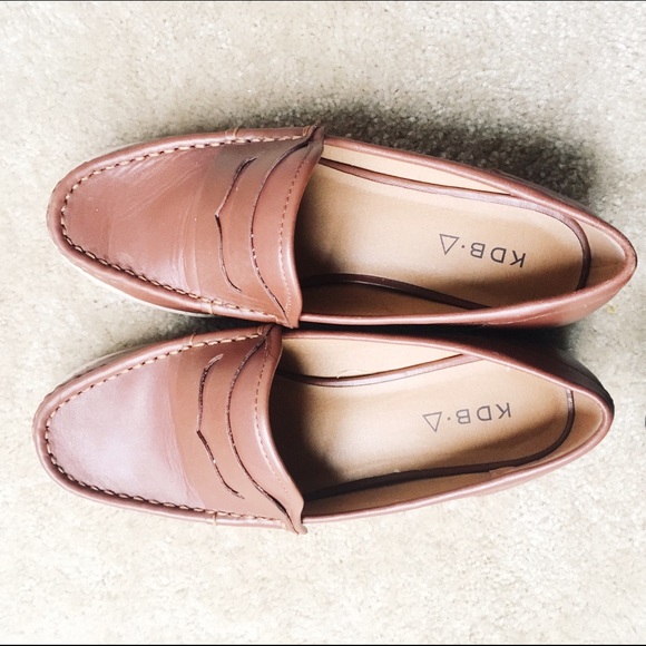 ✨Kelsi Dagger Leather Loafers - Picture 2 of 4