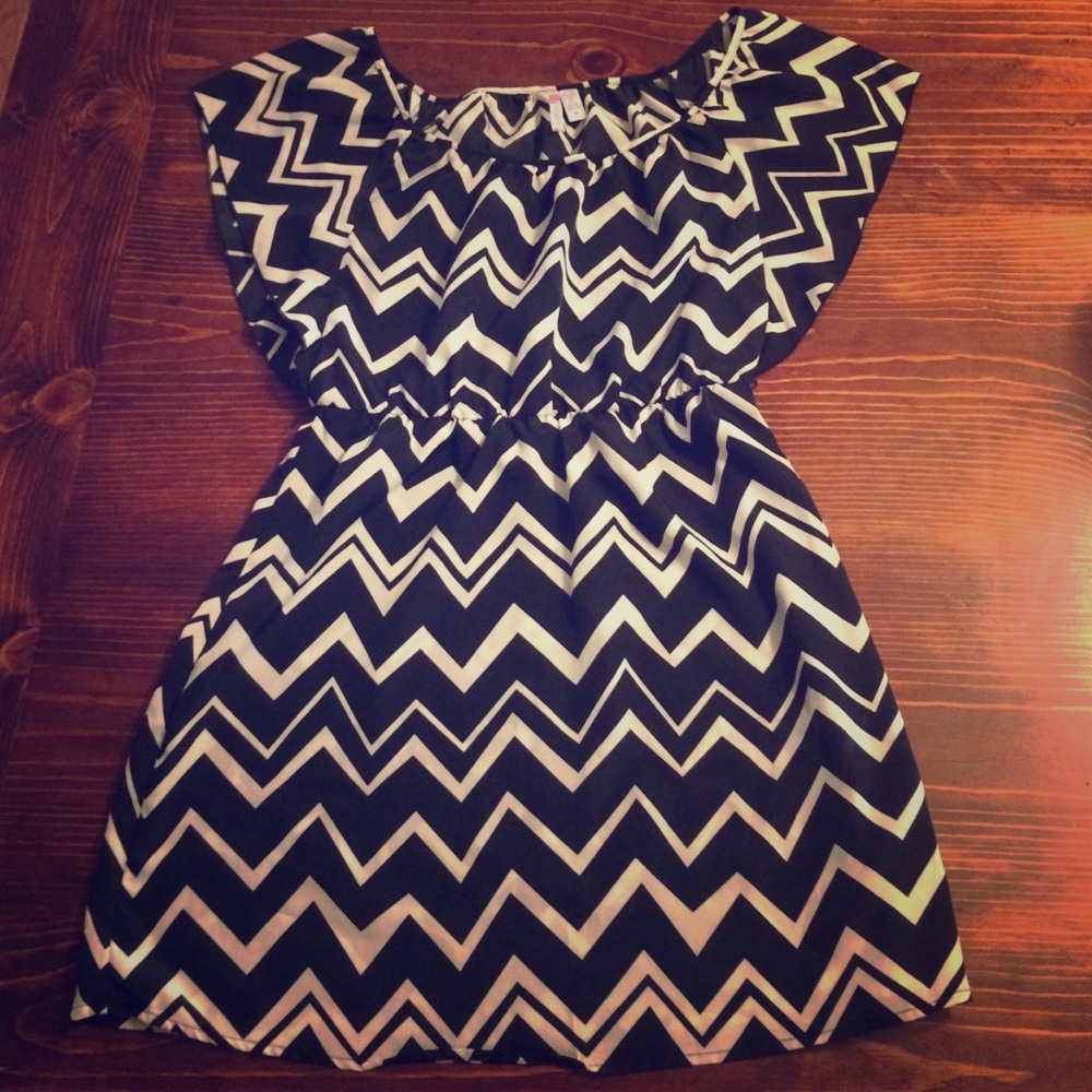 Chevron print, butterfly sleeve dress