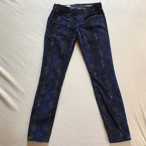 GAP Pants - Gap velvet legging snakeskin jeans. GAP Pants - Gap velvet legging snakeskin jeans.
