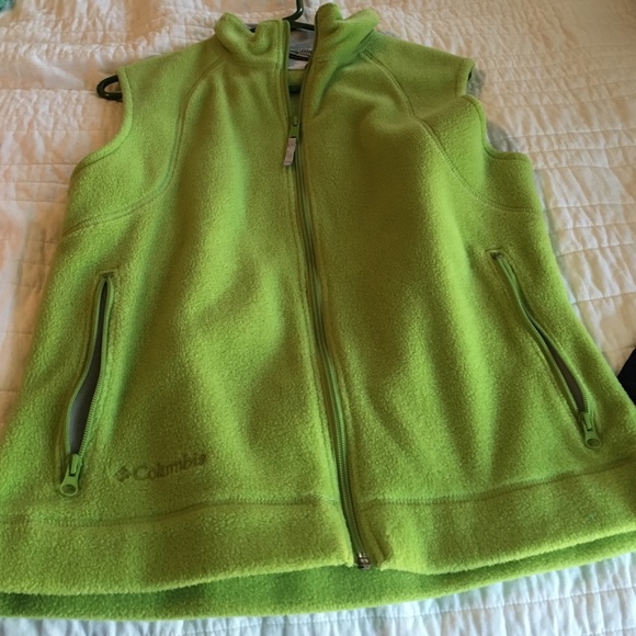 Fleece Columbia vest - Picture 1 of 2