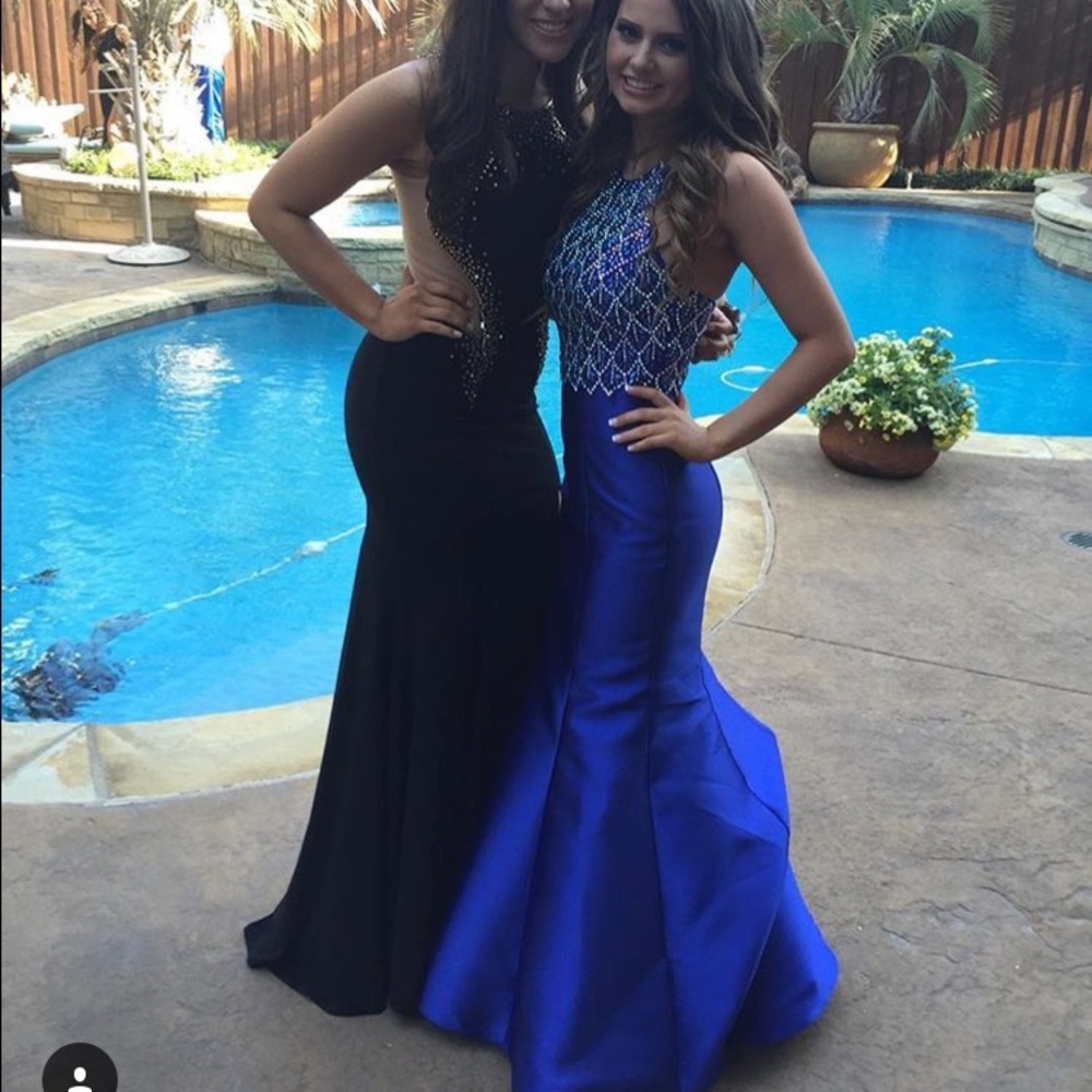 The blue prom dress!