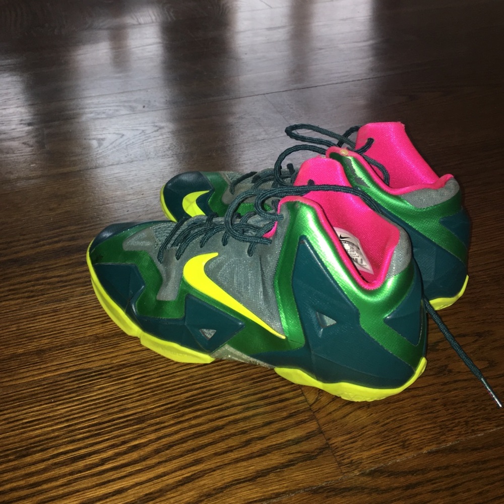 Lebron 11's - Picture 2 of 3