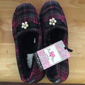 New slippers. Size 8