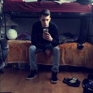 Meet your Posher, Chris