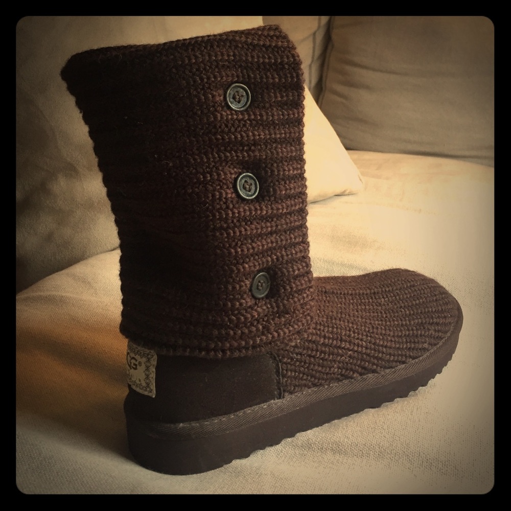 Never Worn! UGG Classic Cardy Women's Boot