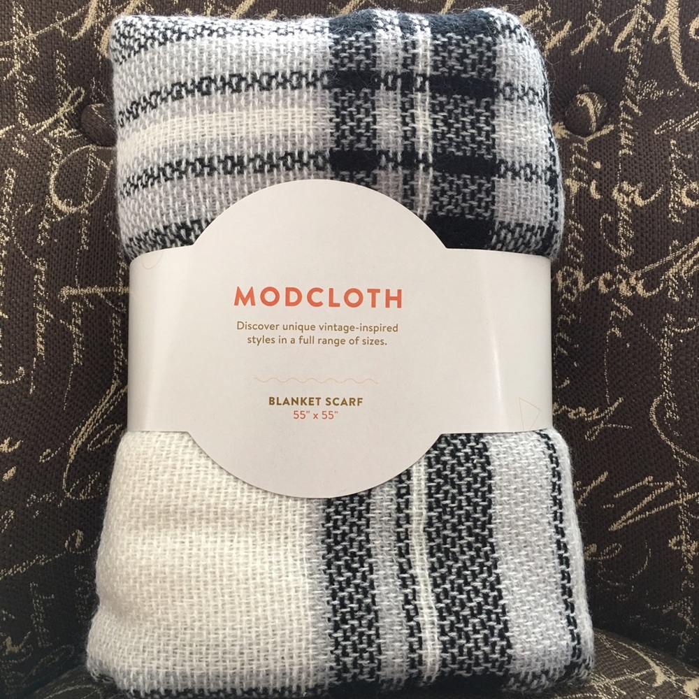 🛍NEW! Modcloth Blanket Scarf 🛍