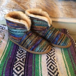 🌲🌿 hippie booties. Brand new.