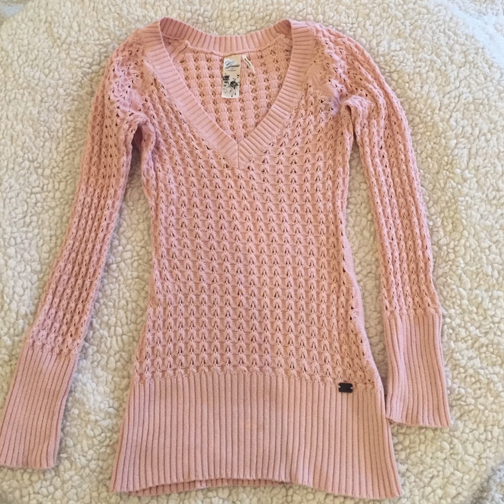Guess sweater. Size Medium.