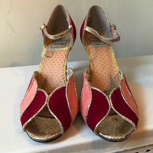 Modcloth / Bettie Page Colorful Complement heels