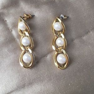 Gold + pearl earrings