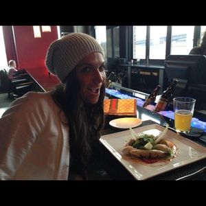 Meet your Posher, Brooke