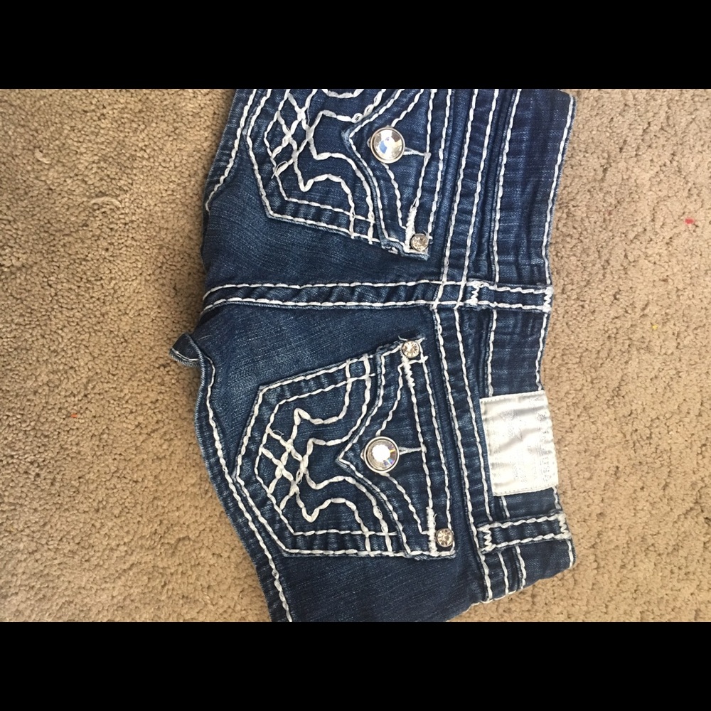 La idol shorts