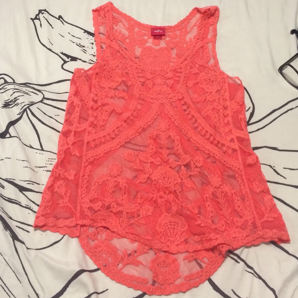Coral top