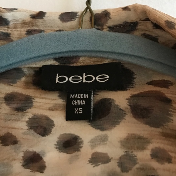 Bebe leopard button down - Picture 3 of 3