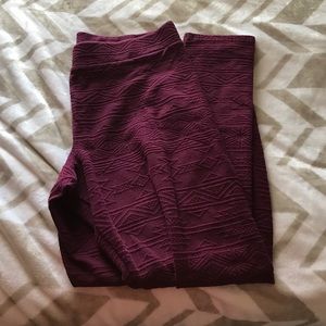 Burgundy Patterned Leggings