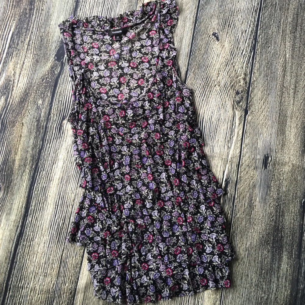 Express XSmall ruffle tank
