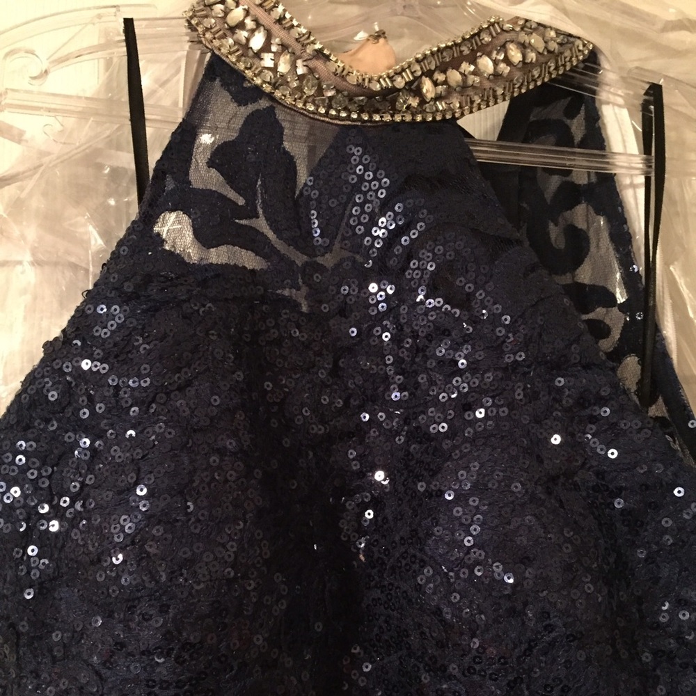 DRESS FOR SALE - Picture 2 of 4