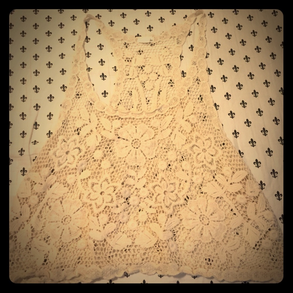 Crochet cream flowy tank top