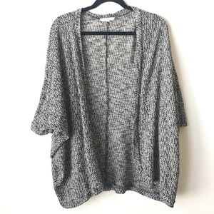 Patterned Loose Cardigan