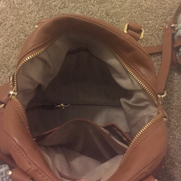 Sold - Picture 3 of 4