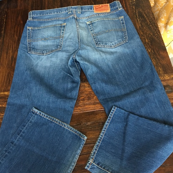 2 pairs of lucky brand men's jeans - Picture 2 of 4