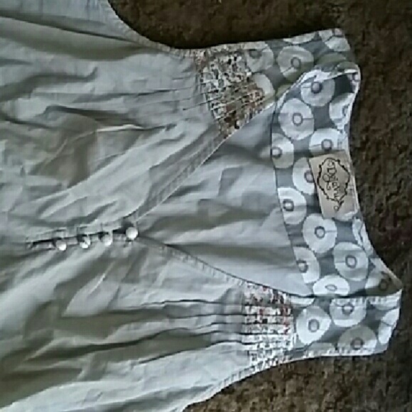 Dress - Picture 3 of 4