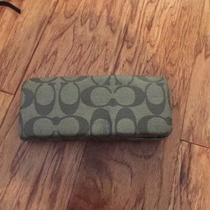 Coach sunglasses case